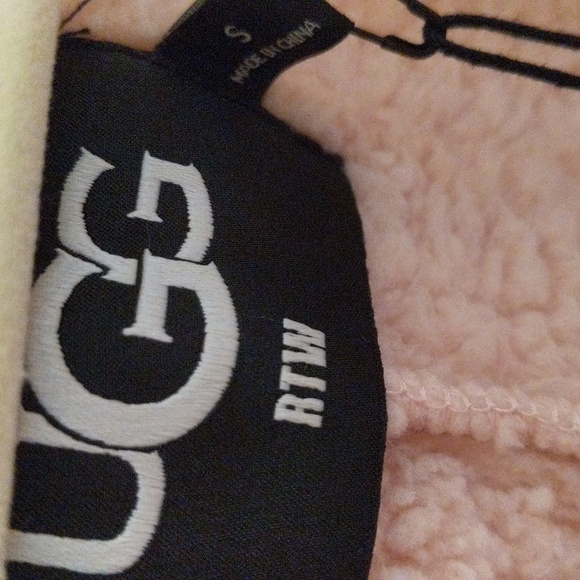 UGG fuzzy jacket - Picture 3 of 6